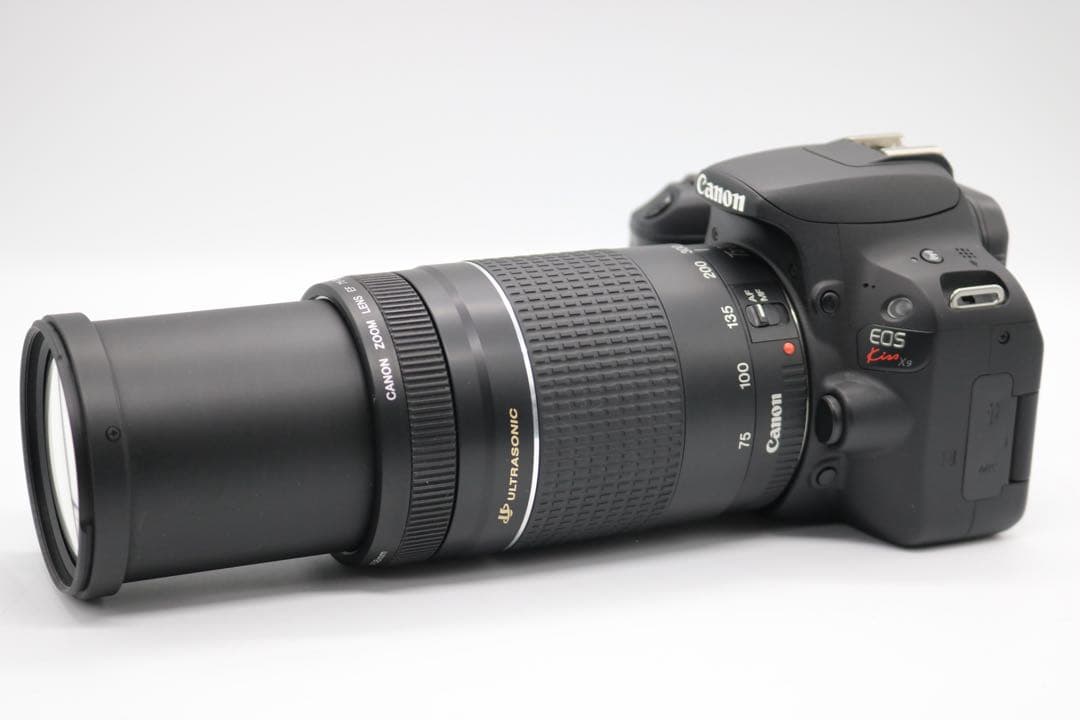 超美品ですが… 【Canon EOS Kiss X9 ダブルレンズセット】