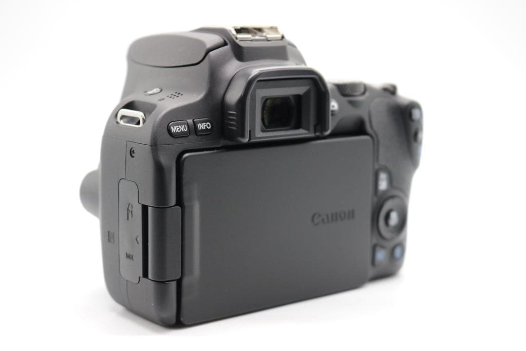 超美品ですが… 【Canon EOS Kiss X9 ダブルレンズセット】