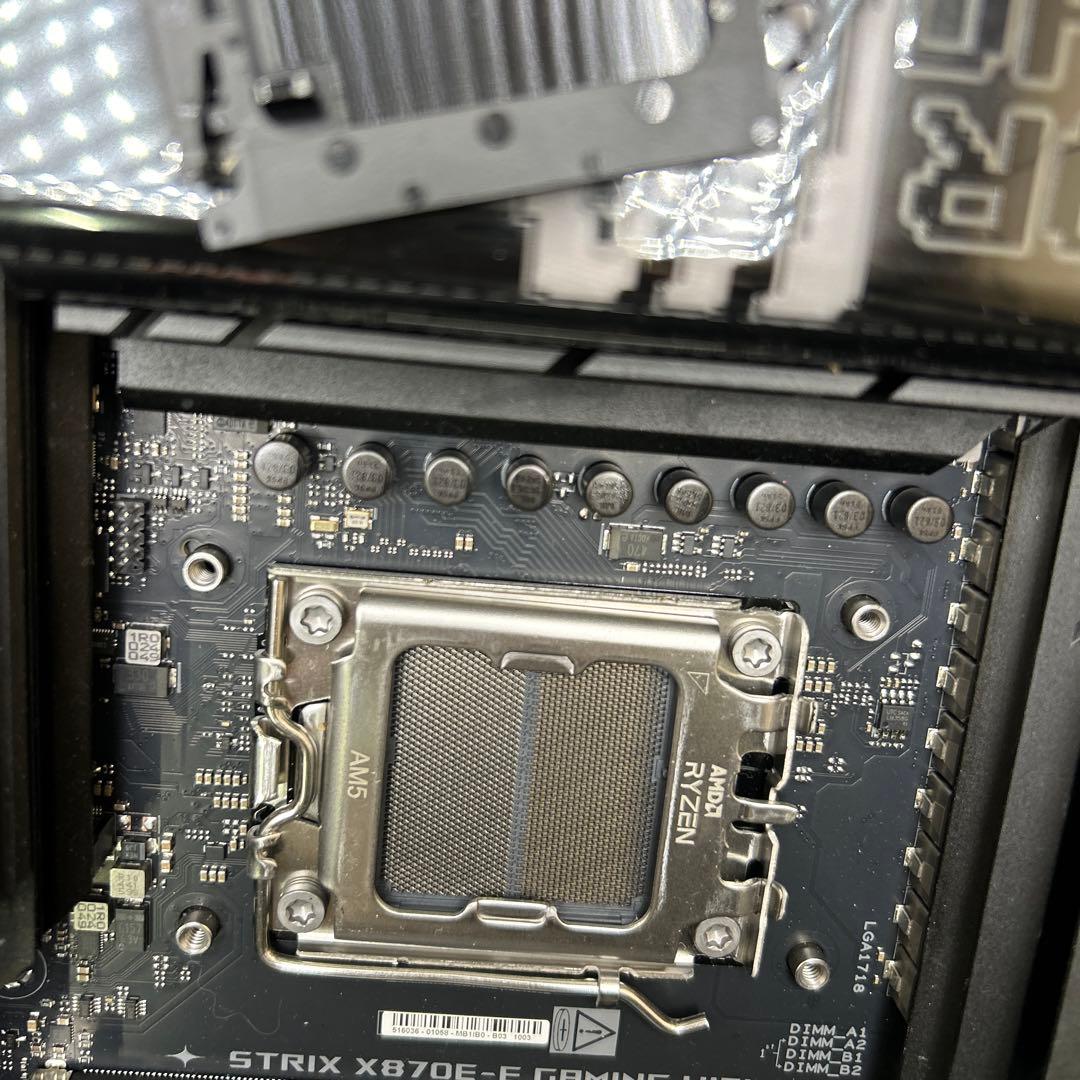 ROG STRIX X870E-E GAMING WIFI マザーボード