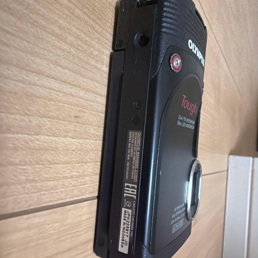 OLYMPUS Tough コンパクトデジタルカメラ