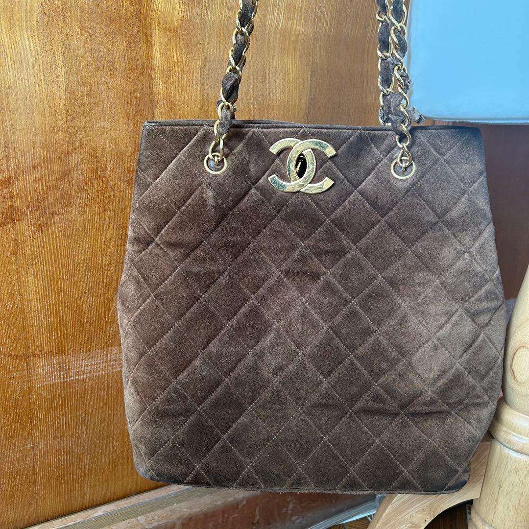 Chanel キルティングショルダーバッグ ブラウン