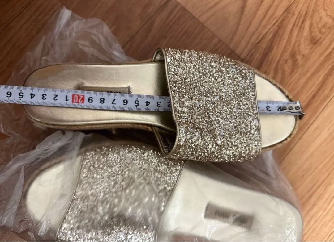 miumiu 厚底ラメミュールグリッターサンダル ミュウミュウ 38 25