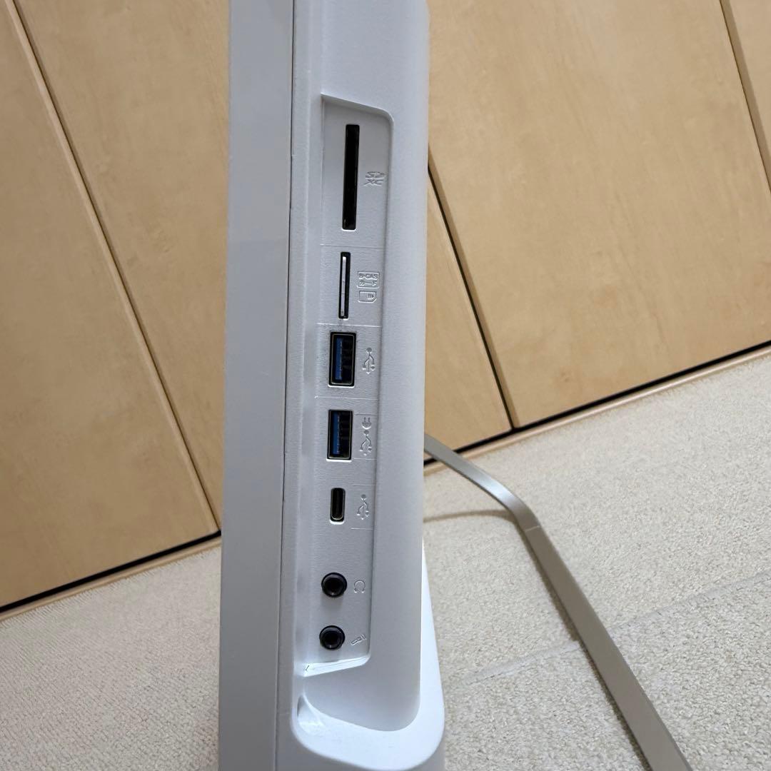 FMV ESPRIMO FH77/B1 FMVF77B1W ［スノーホワイト］