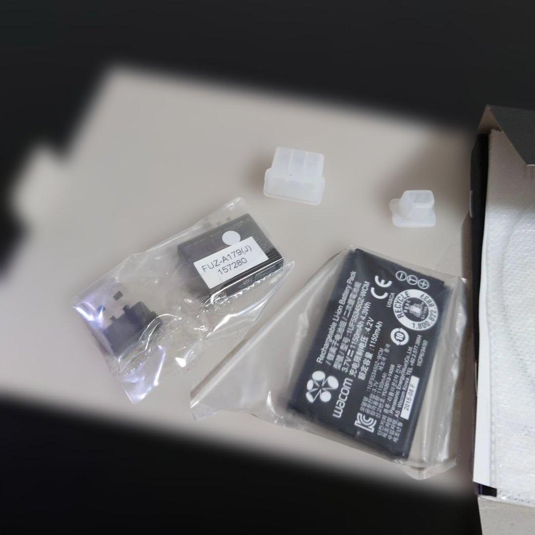 ワコム ペンタブ intuos Pro PTH-851/K1