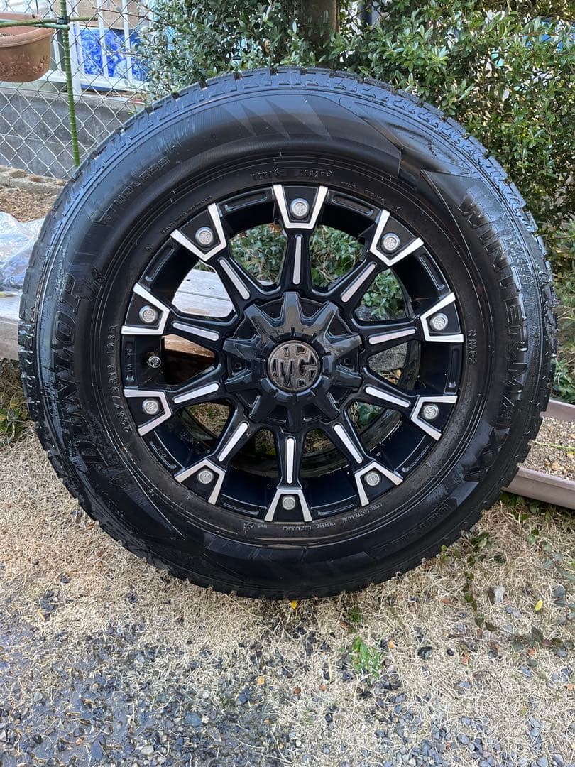 スタッドレスタイヤ　クリムソンMG マーテルギア　モンスター16インチ４本セット