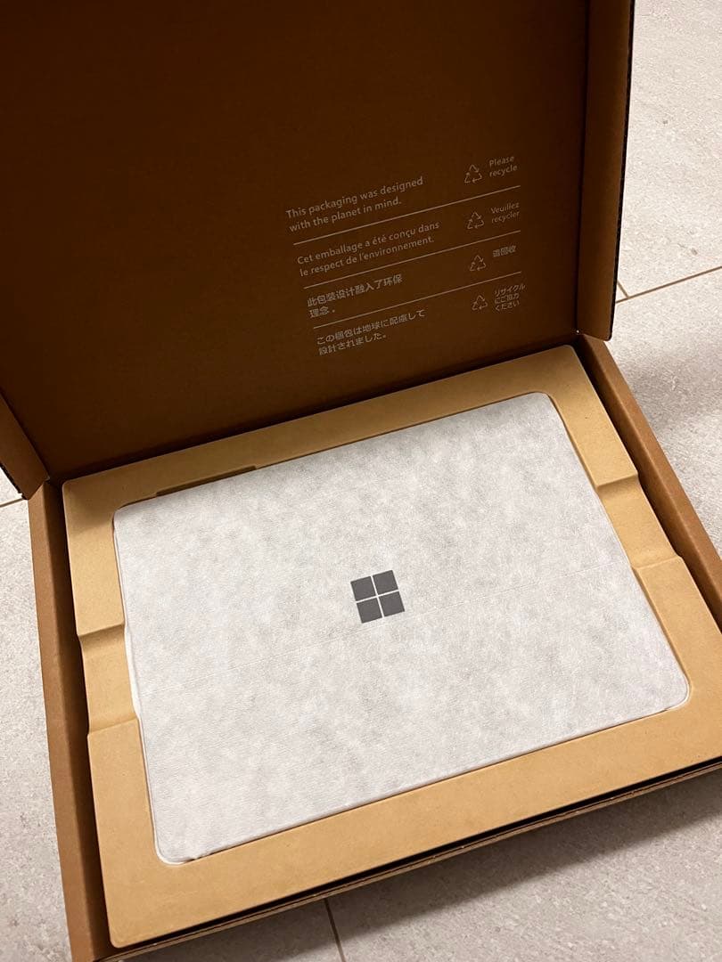 新品Surface Go3 128GB 8VI-00013 SIMフリー