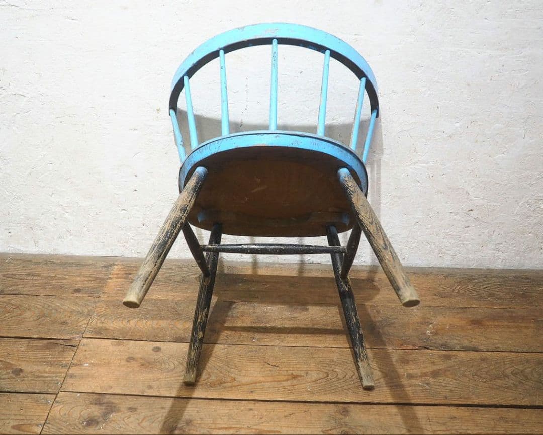 1338 シャビーシックなチェア　椅子　イス　オブジェ　レトロ　ビンテージ　花台