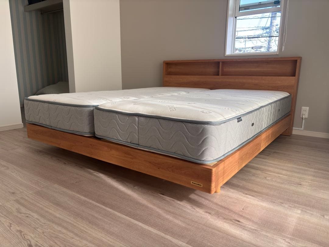 フランスベッド クイーンサイズ セミシングルマットレス2枚 ベッド一式 美品