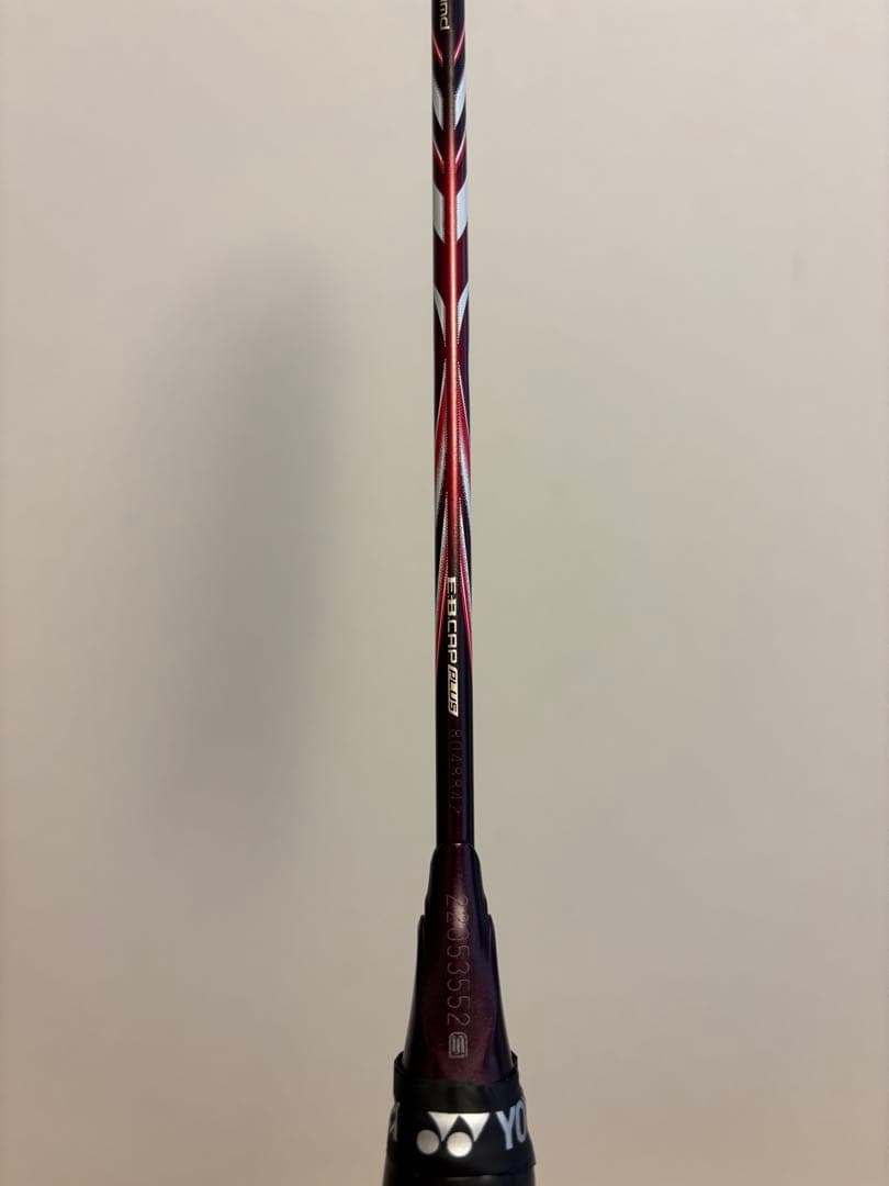 【極美品】YONEX ASTROX100ZZ アストロクス クレナイ4U5
