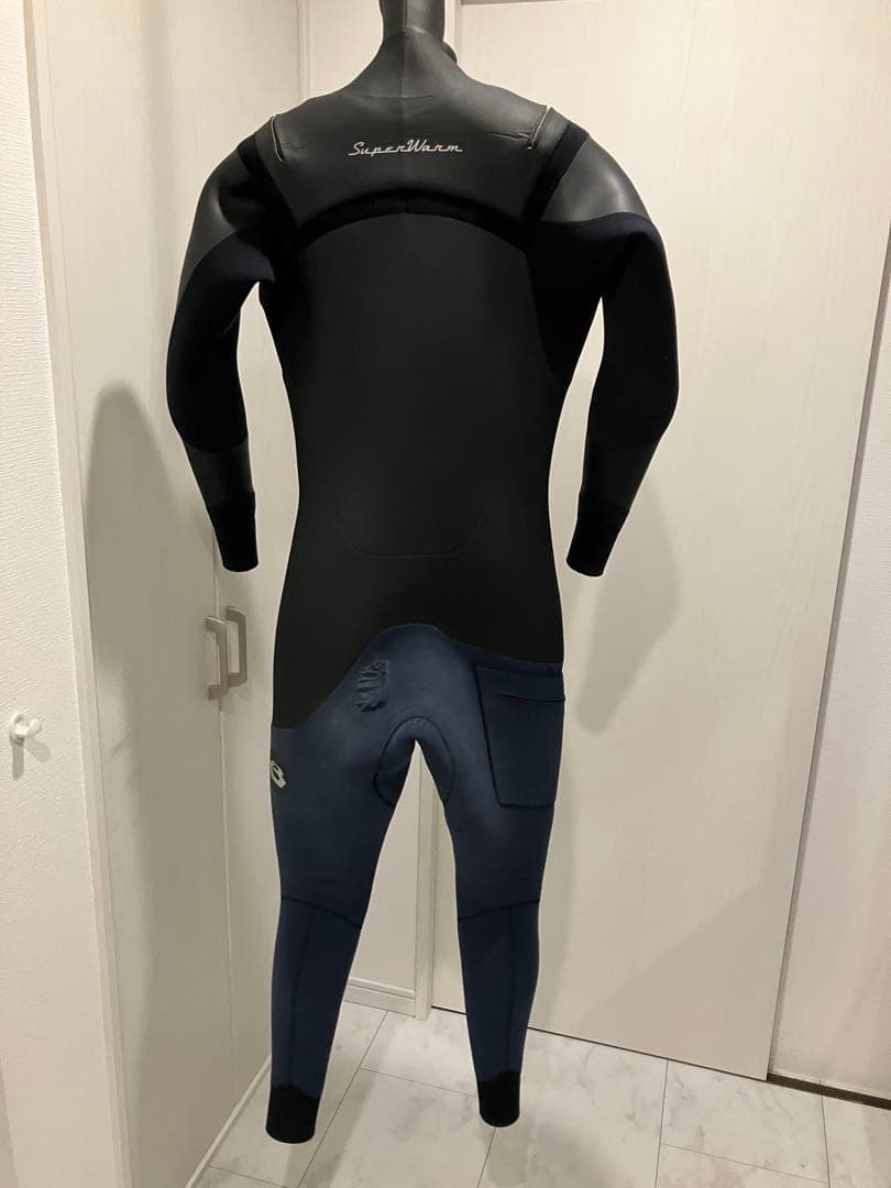 BEWETスーパーウォーム セミドライスーツ