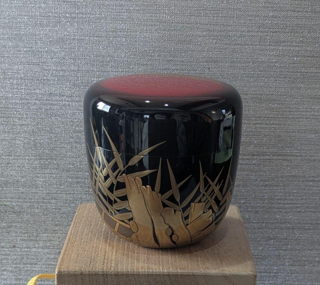 甲紅ニ季鳥裏銀地棗　宗完箱