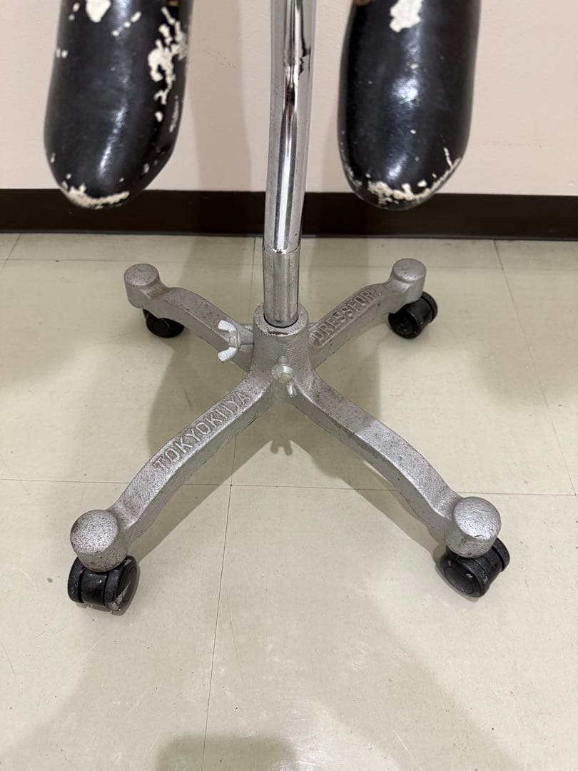 東京キイヤ◇トルソー マネキン レディーススタンド付き 店舗什器