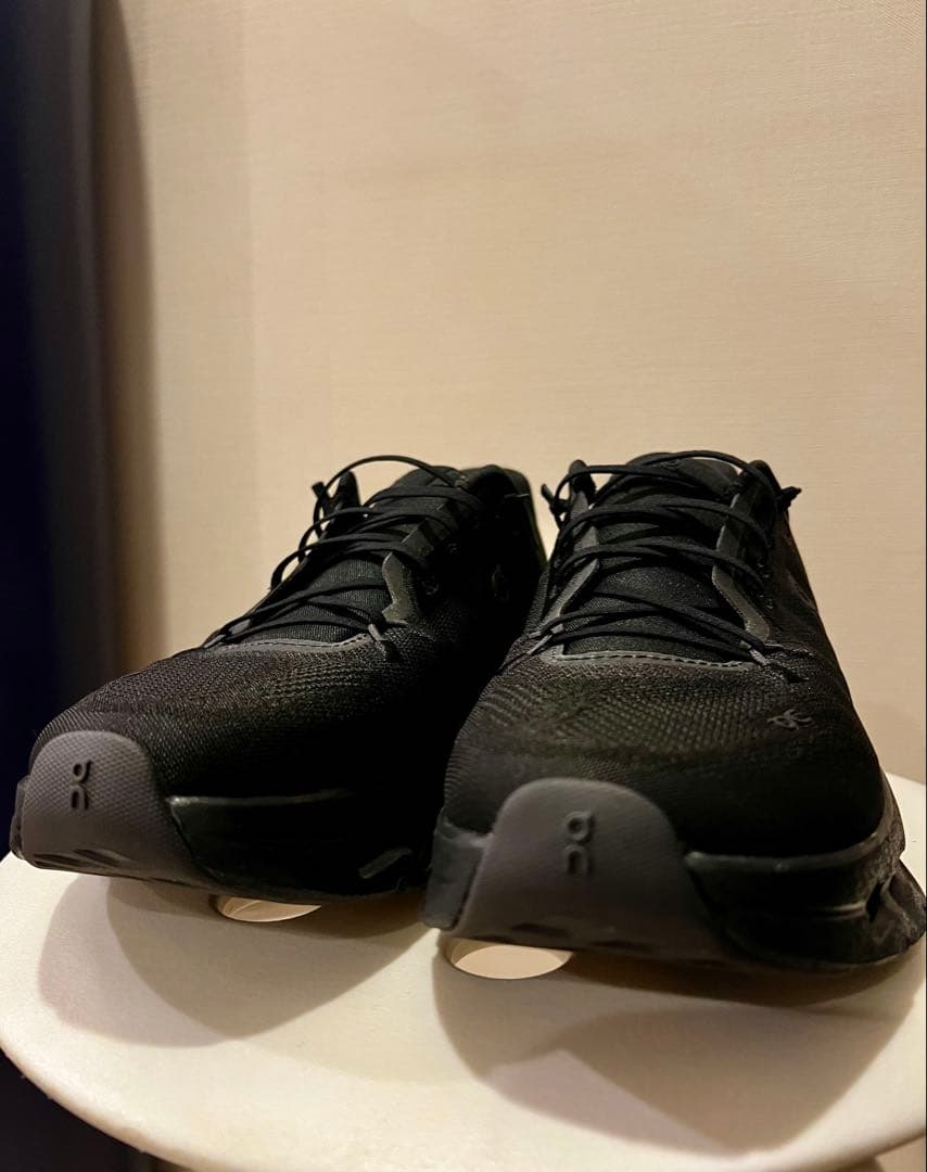 On オン Cloudtilt クラウドティルト24.5cm