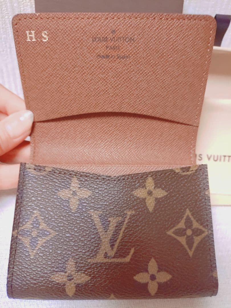 未使用品　ルイ・ヴィトン　名刺入れ