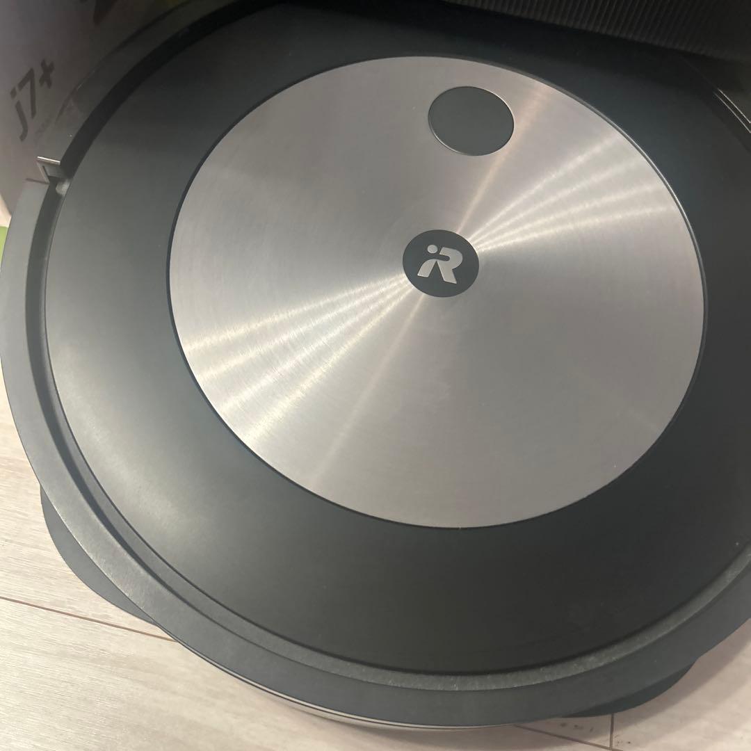 iRobot Roomba J7+ 本体