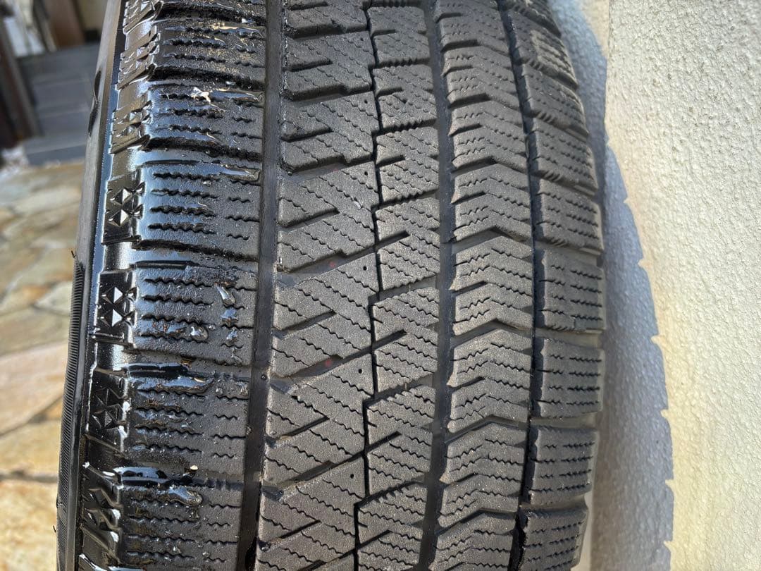 【早期売却希望】エグゼクティブラウンジ純正アルミホイールスタッドレスセット