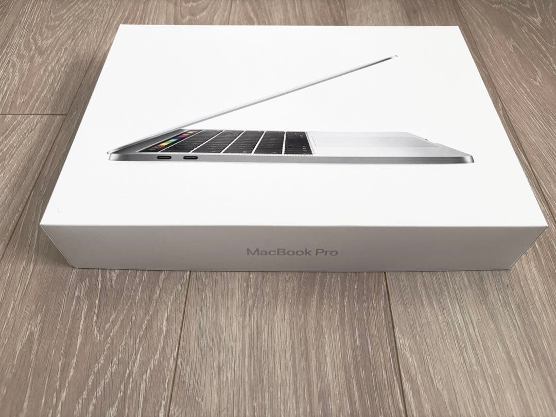 MacBook Pro 2019 13-inch メモリ8GB SSD256GB