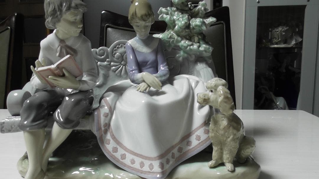 LLADRO　リヤドロ　【ときめき】２　陶器　リアドロ　インテリア　Ｌ373
