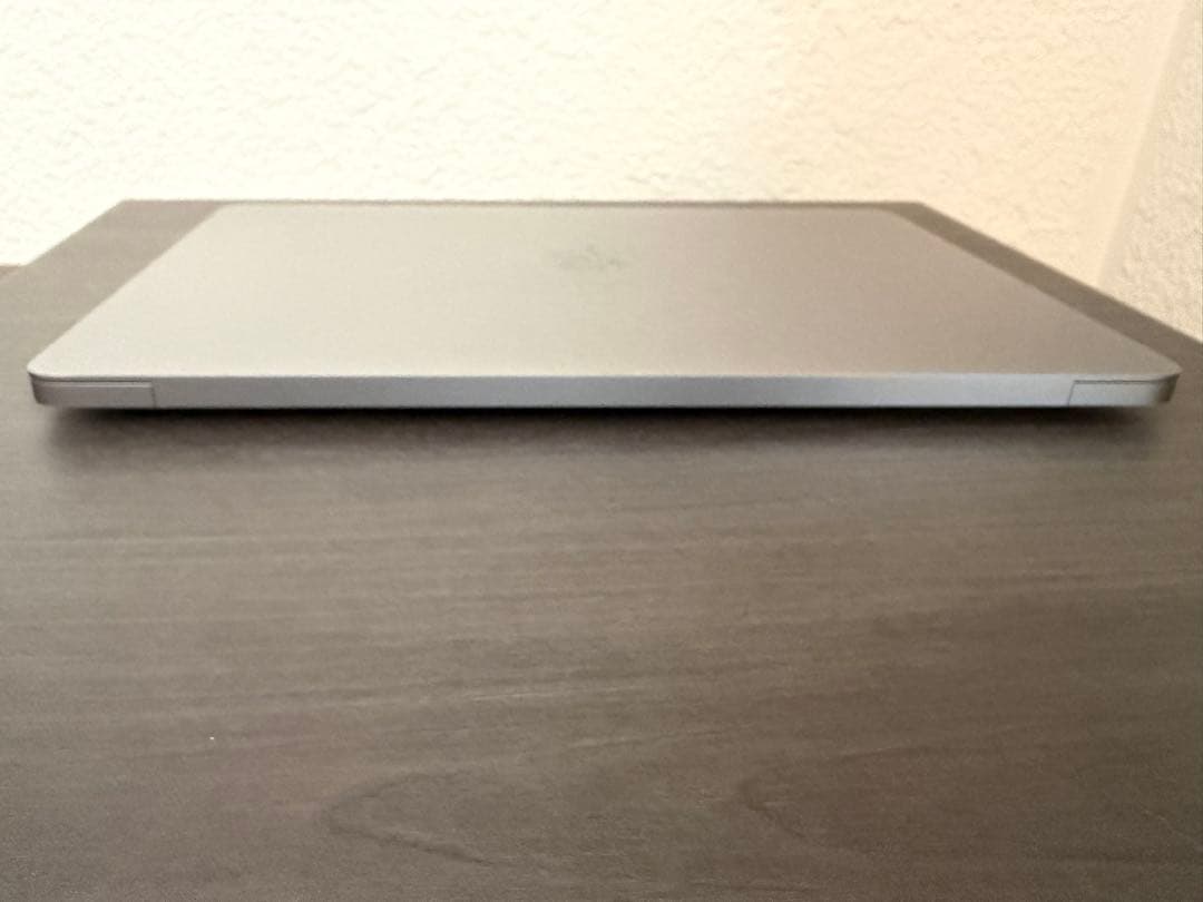 M1 MacBook Air 256GBストレージ　8GBメモリ　本体のみ