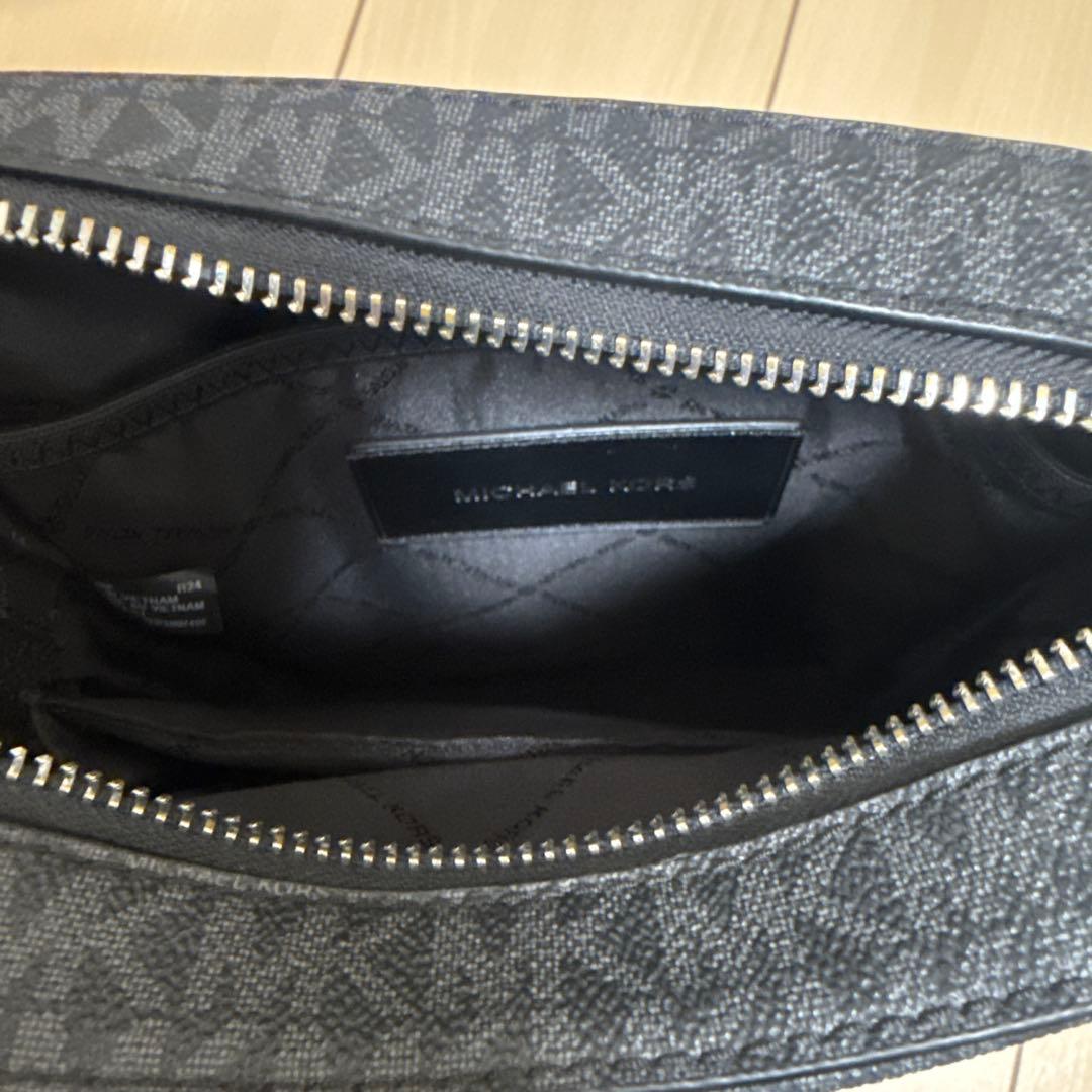 MICHAEL KORS モノグラムショルダーバッグ