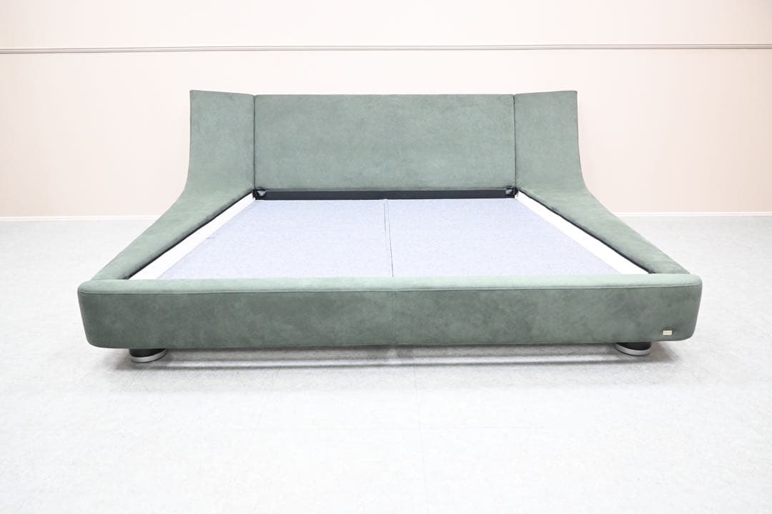 【展示品】 RUF BETTEN キングサイズ ベッドフレーム トレンドライン