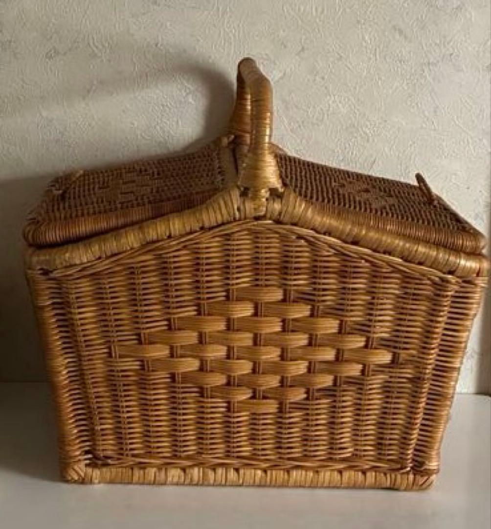 昭和レトロ　籐製 収納バスケット 編み込みデザイン