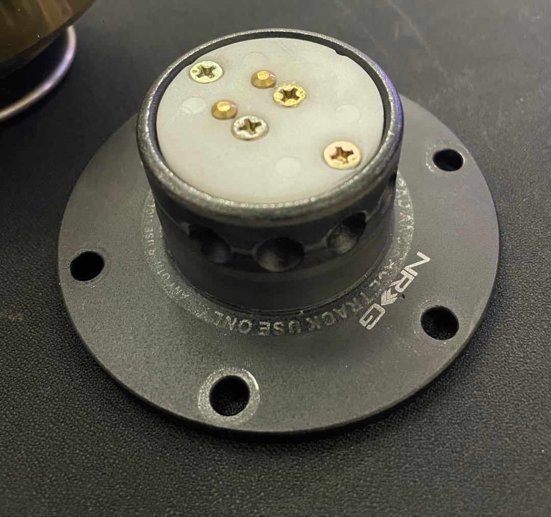 NRG ステアリングクイックリリース gen2.0 ゴールド ブラック