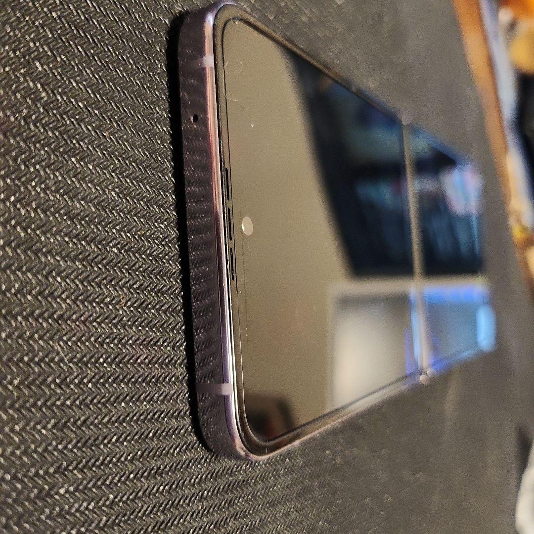 SCG17 Galaxy Z flip4 折りたたみスマートフォン ブラック