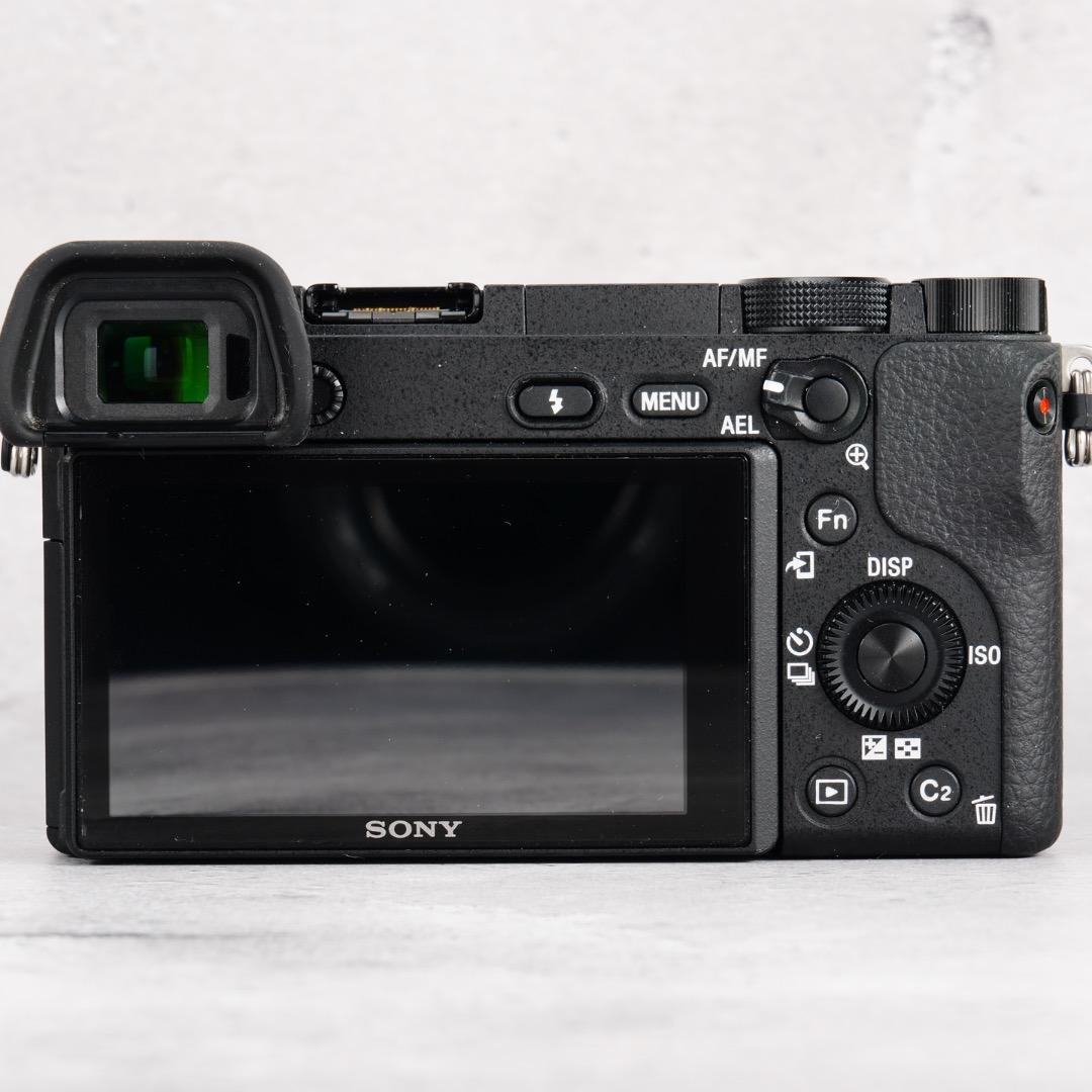 【制限解除済】美品 Sony 真・α6300 4K動画 高速AF レンズキット
