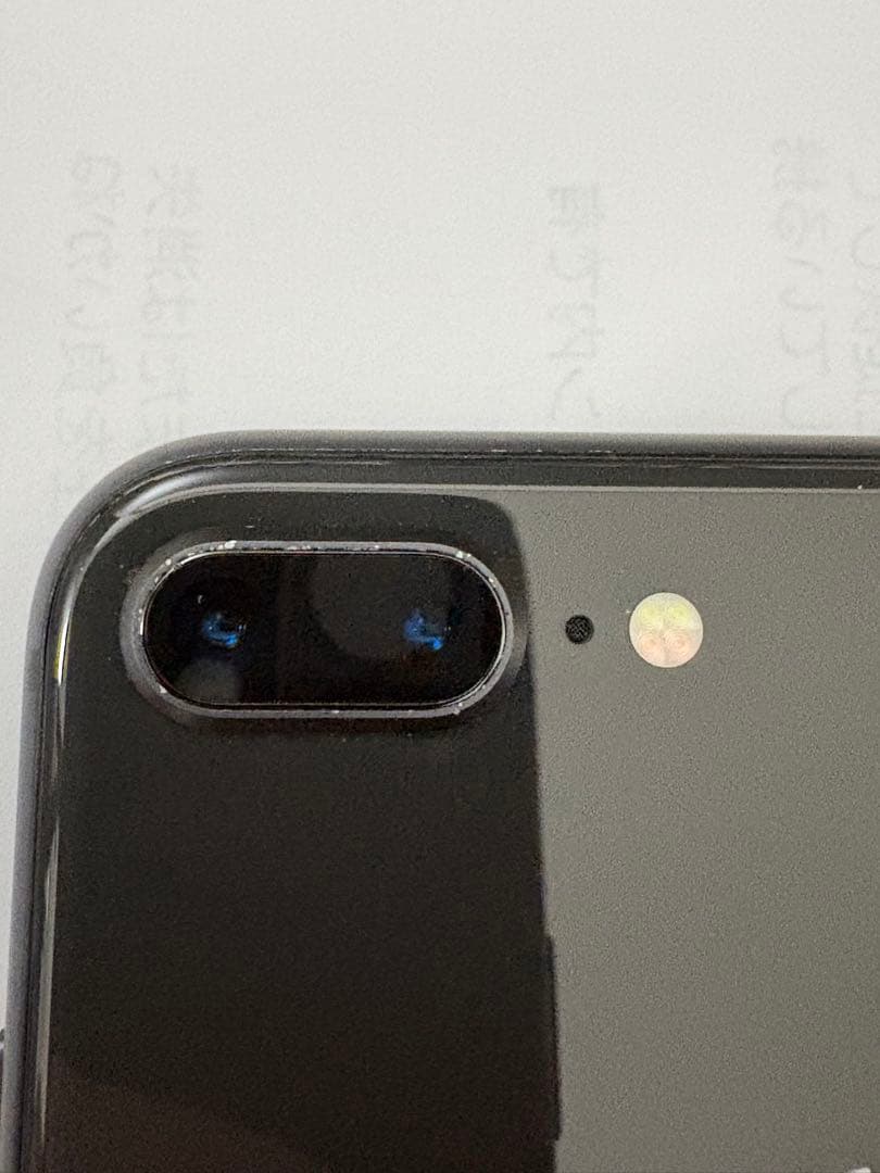 Apple iPhone 8 Plus スペースグレイ　本体