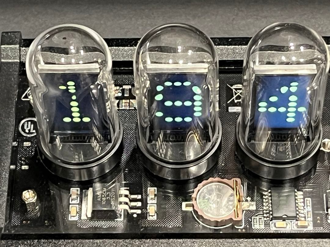 ギ*オ様 ニキシー管風デジタル時計 Elekstube IPS