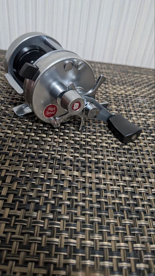 美品 ABU 2500c アブ 2500c ambassadeur 77年製