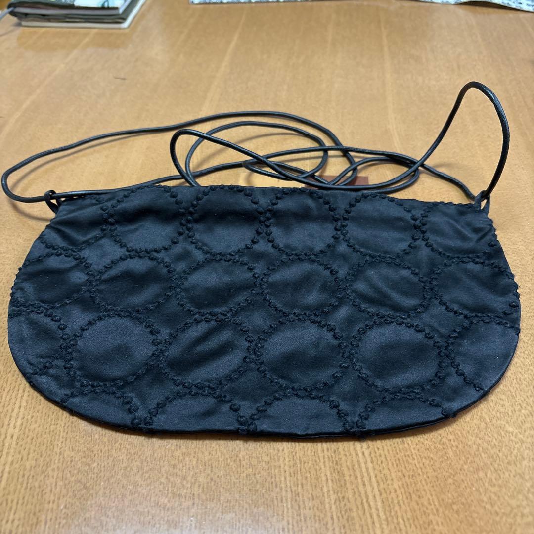 ミナペルホネン　タンバリン coupe bag クッペバック　ブラック　シルク