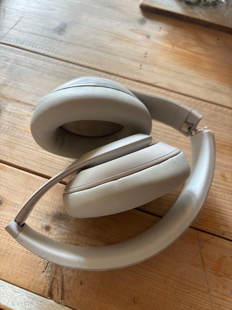 【訳あり】Beats studio pro ワイヤレスヘッドホン サンドストーン
