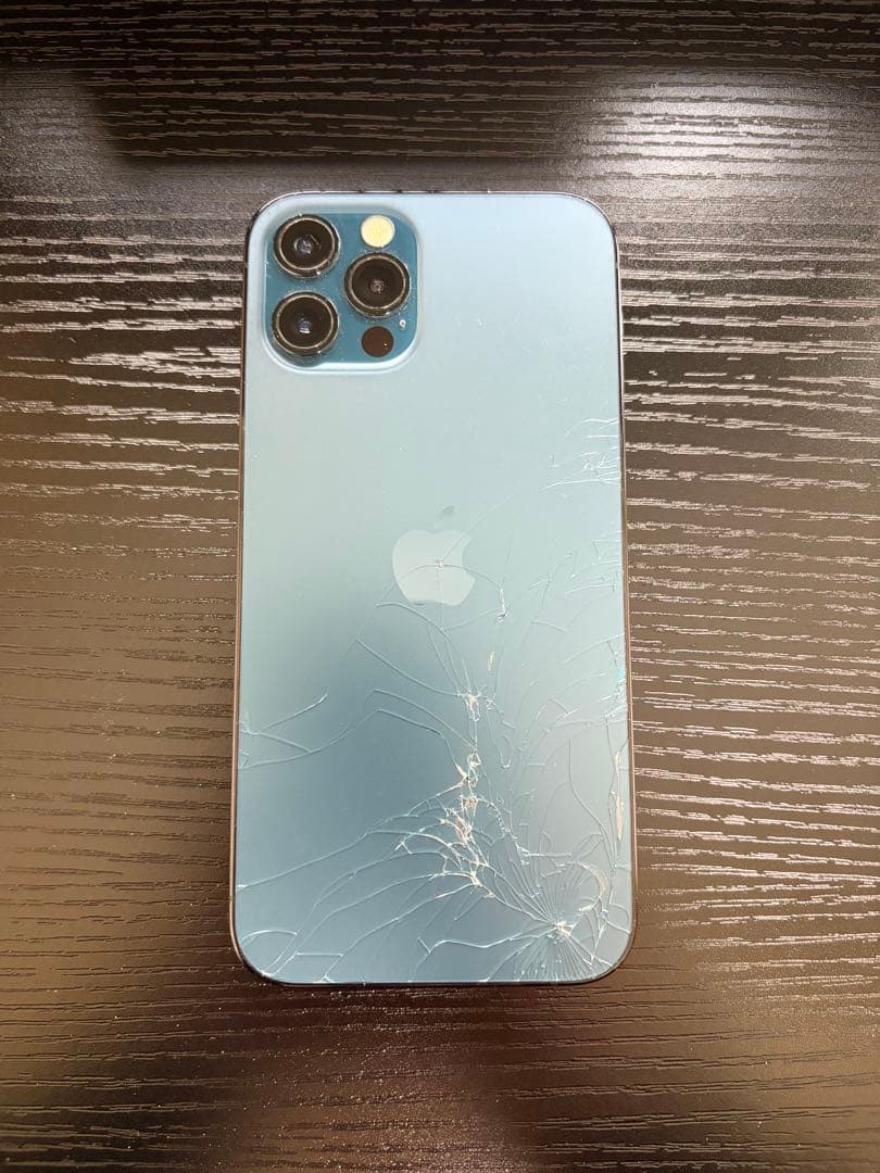 iPhone12 pro 256GB 背面割れ　 simロック解除済み