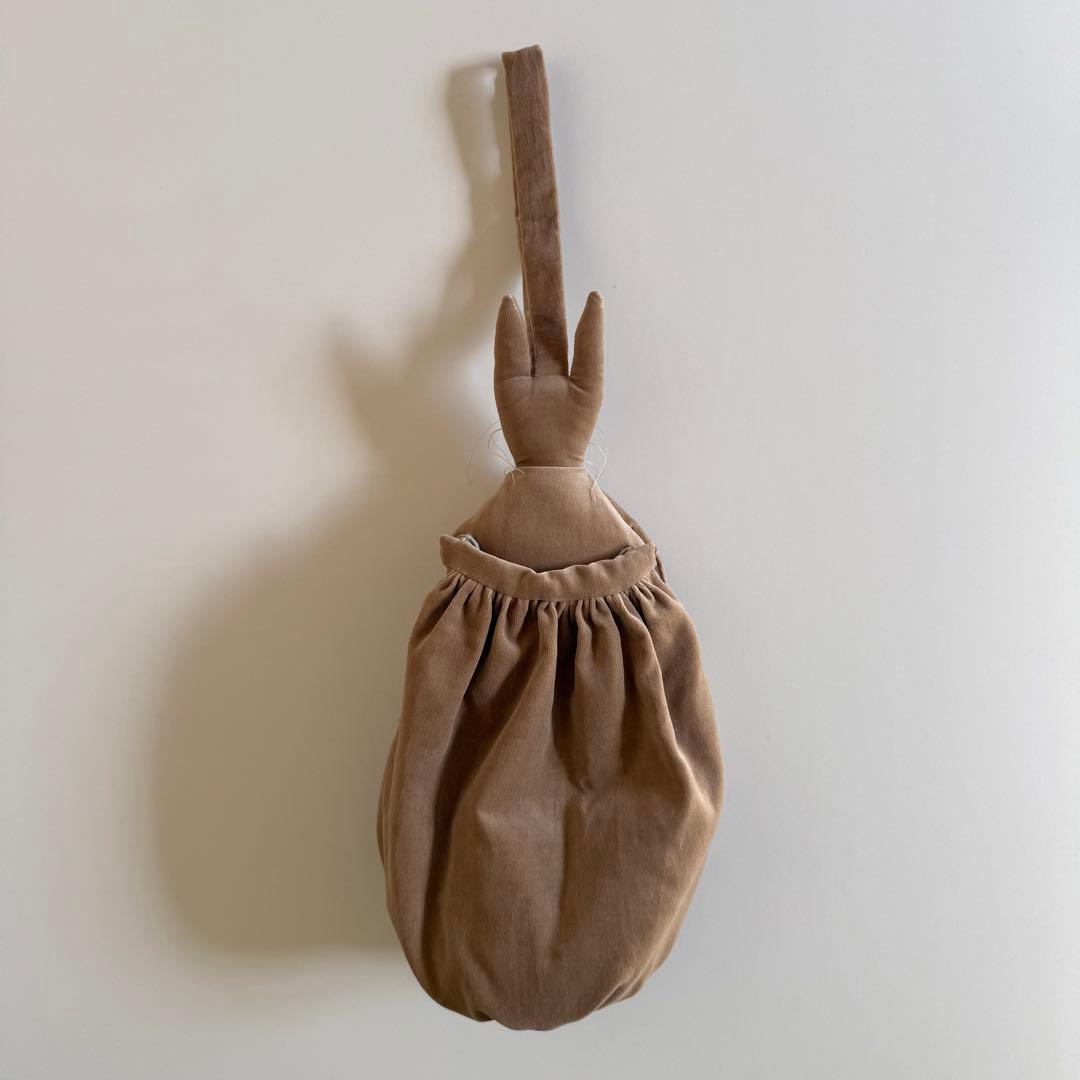 人気作家さま　ウサギ型ハンドバッグ ベージュ