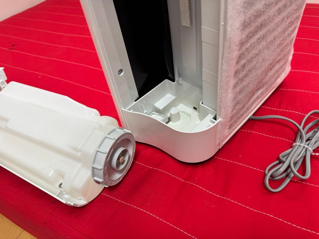 極美品　2025年製　SHARP KC-S50-W 空気清浄機