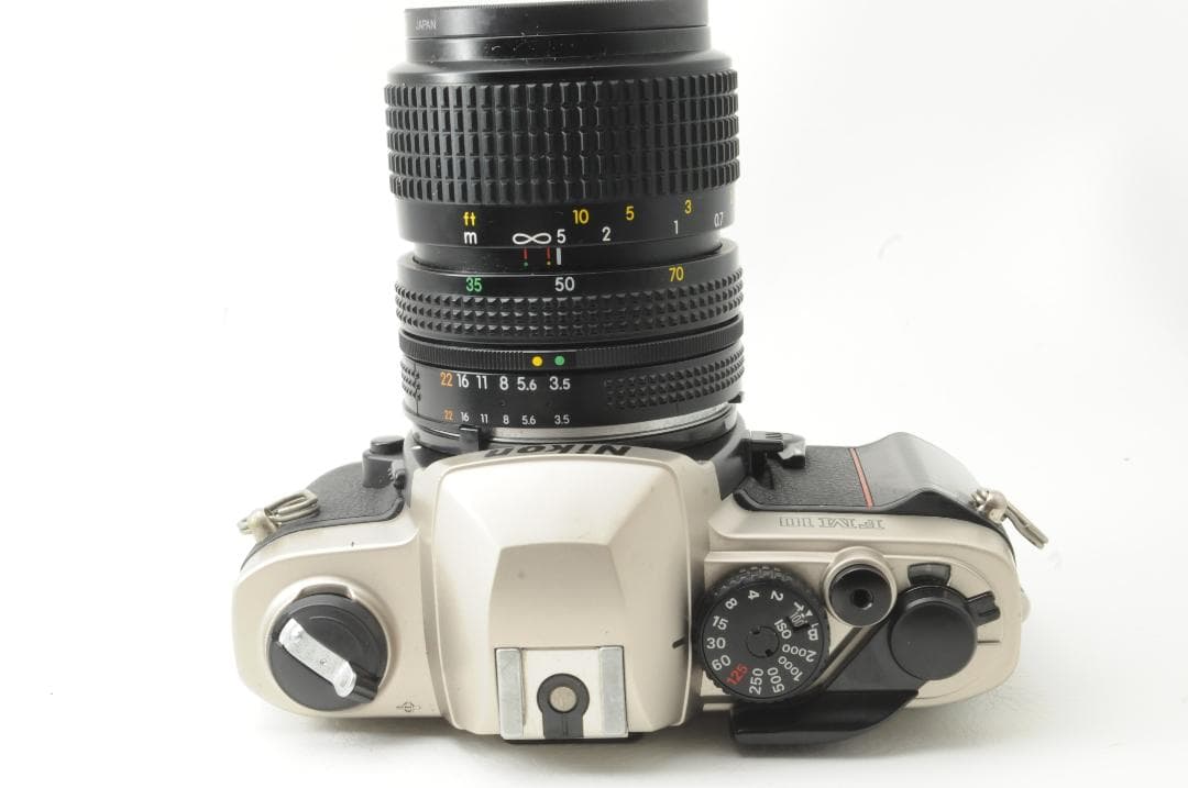 Nikon ニコン FM10 & Zoom-NIKKOR 35-70mm