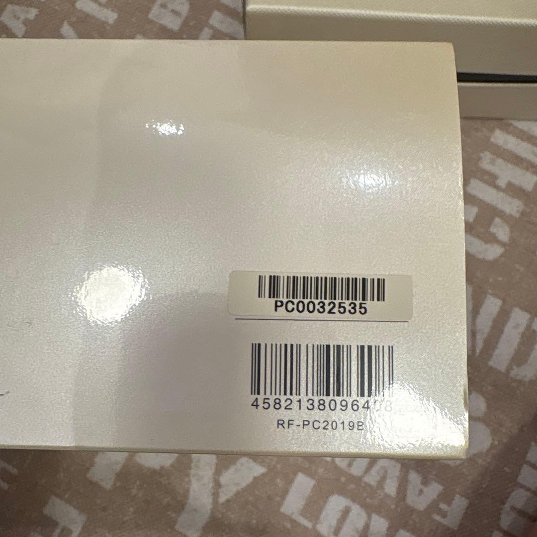 新品　リファ美顔器