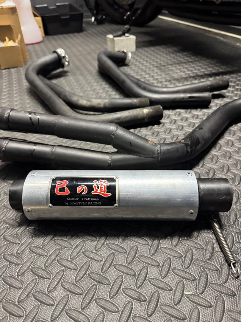 己の道マフラー 42.7π cbx400f/cbr400f