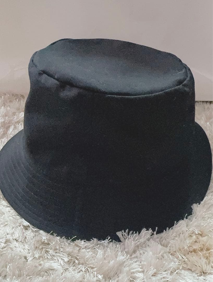 CELINE(セリーヌ)☆2度のみ使用の美品 バケットハット 黒 ブラック