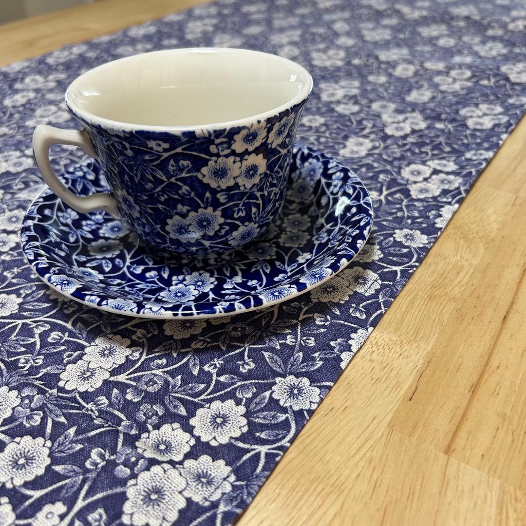 【英国限定】バーレイ×Bedeck テーブルランナー　ブルーキャリコ