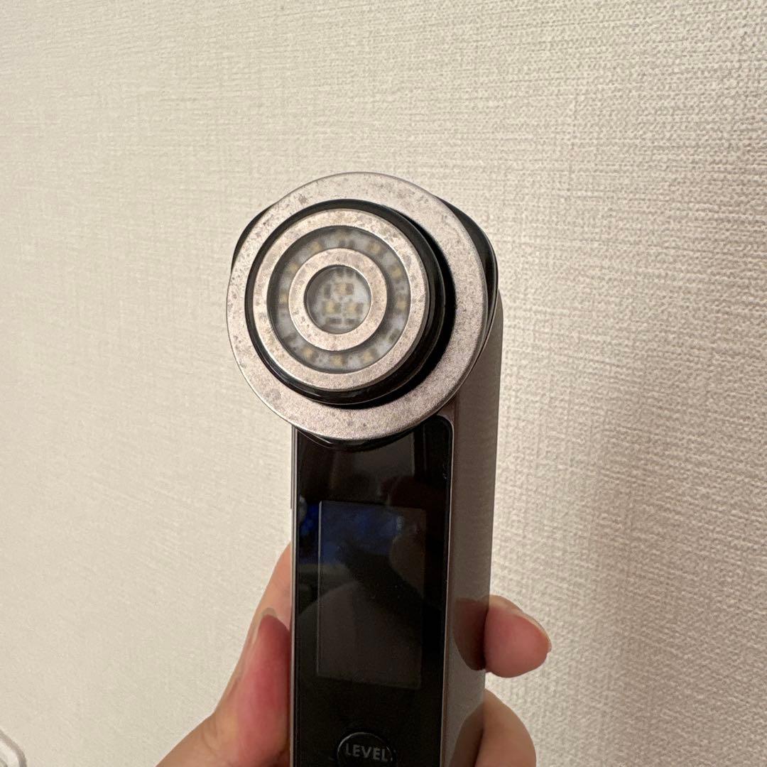 YA-MAN LED美顔器 シルバー・ブラック