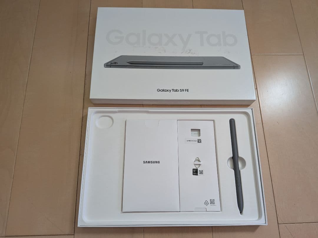 Galaxy Tab S9FE グレー【国内正規品】