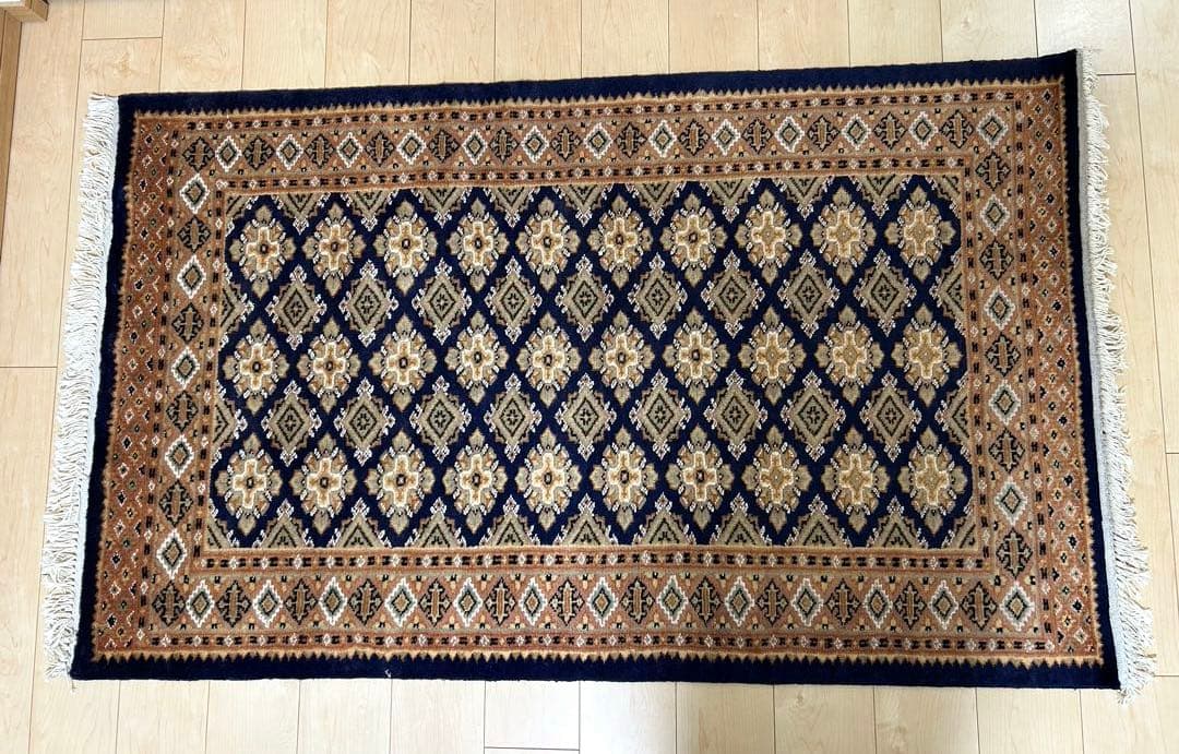 パキスタン　手織絨毯