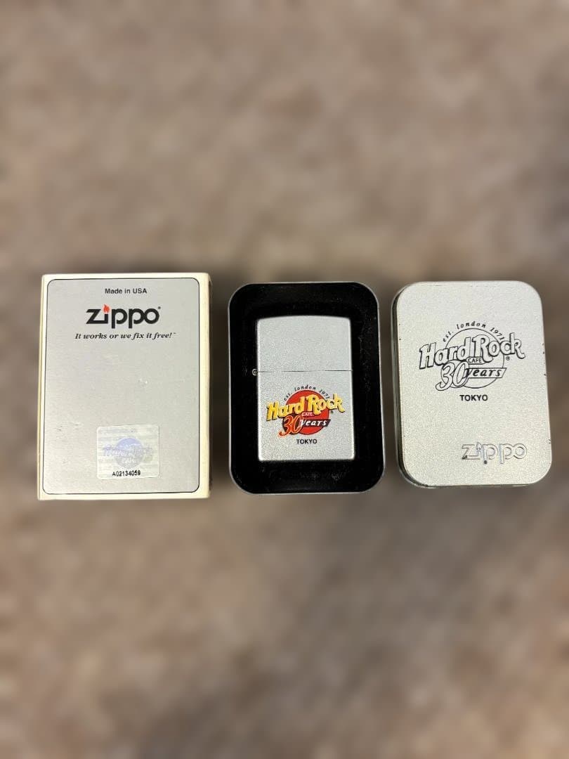 【新品・未使用】ハードロックカフェ東京 30周年記念 Zippo 2001年製