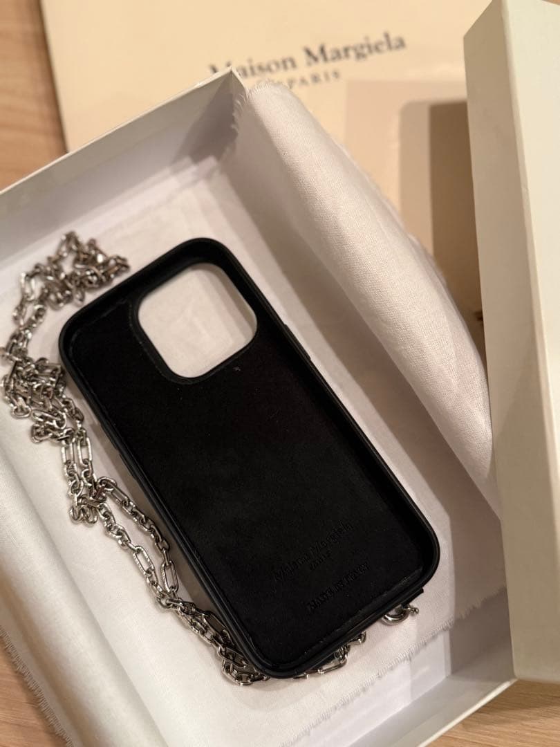ラストセールMaison Margielaブラック iPhone14Proケース