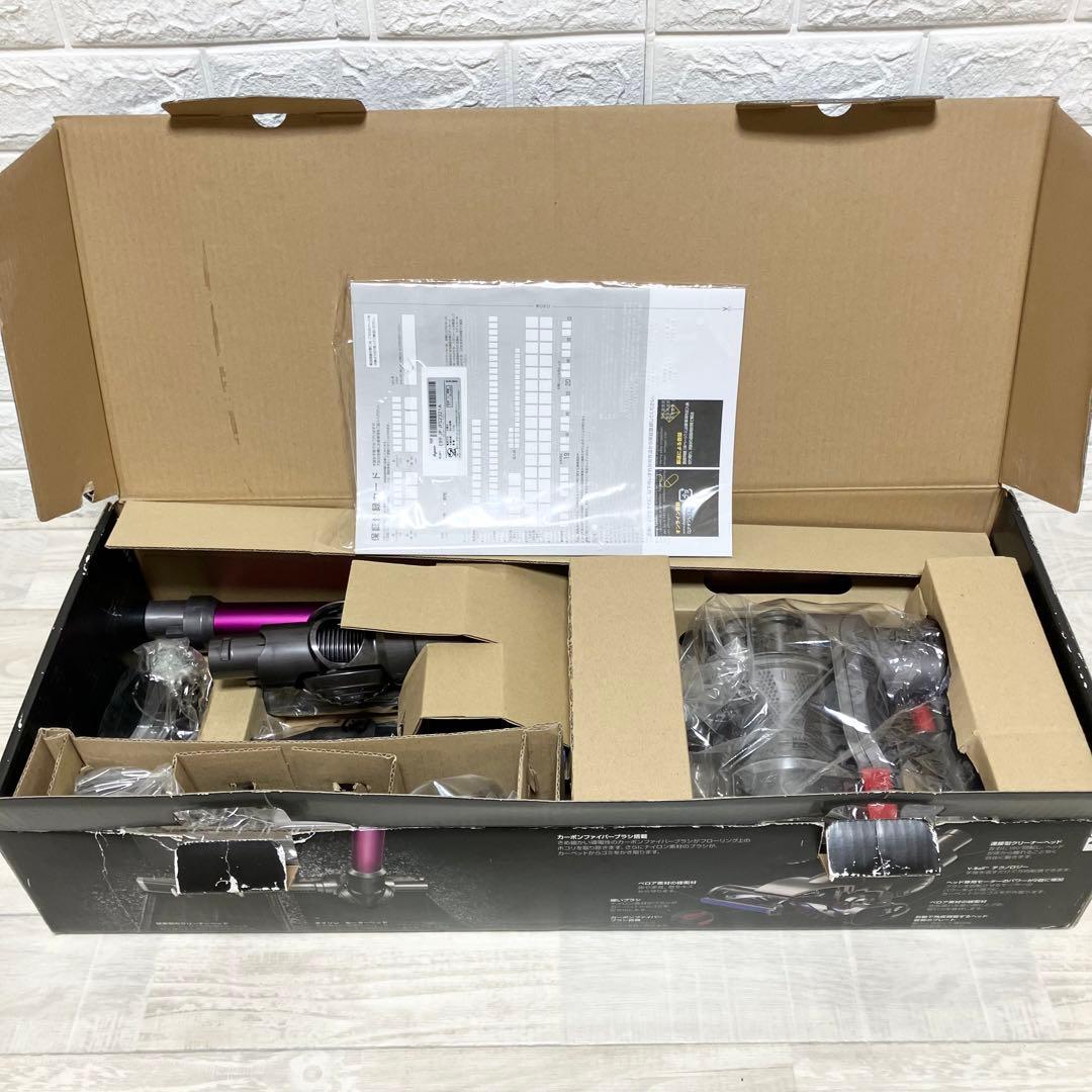 未使用に近い　ダイソン　DC45 Dyson コードレス掃除機　クリーナー