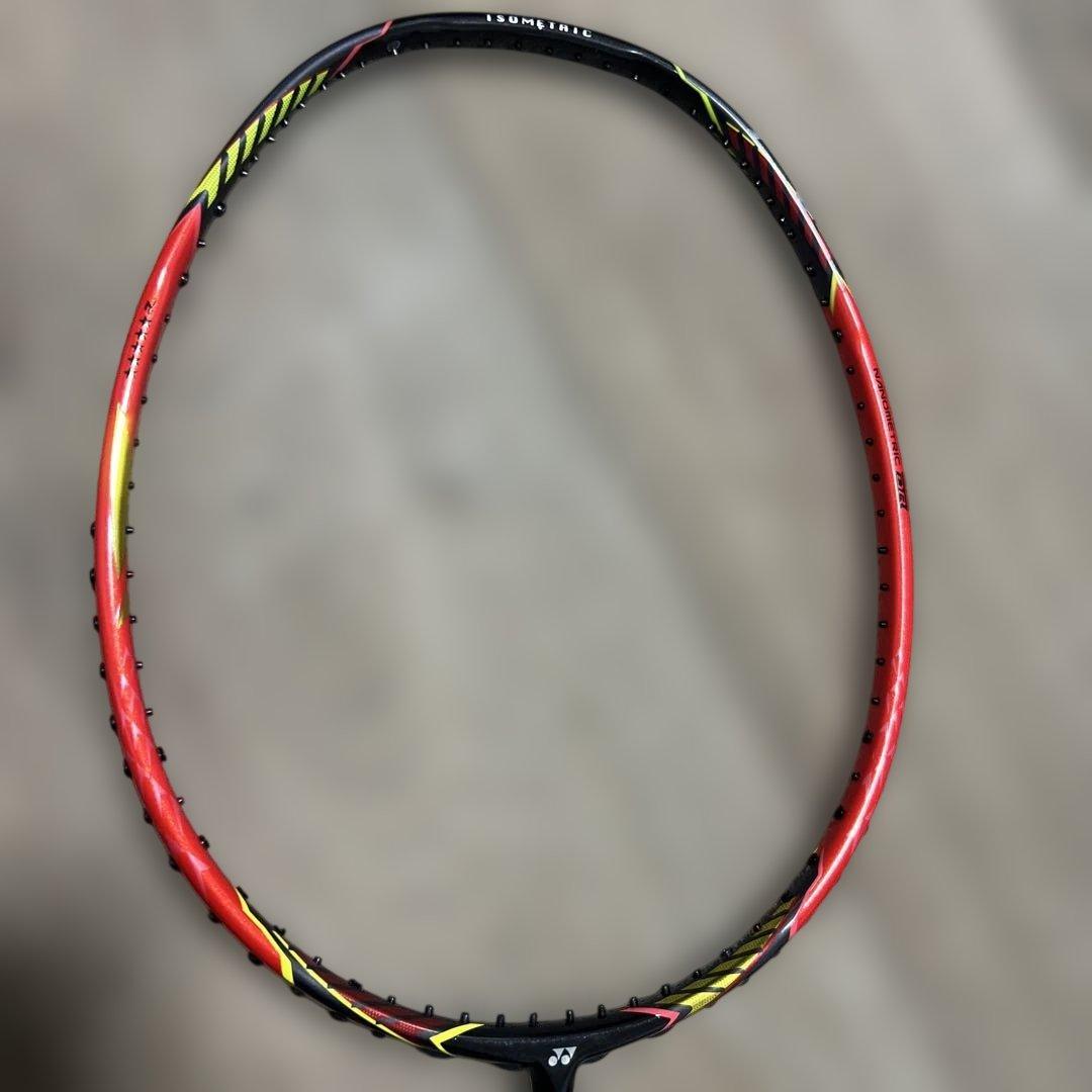 YONEXバドミントンラケットボルトリックリンダンフォース4U2本セットケース無