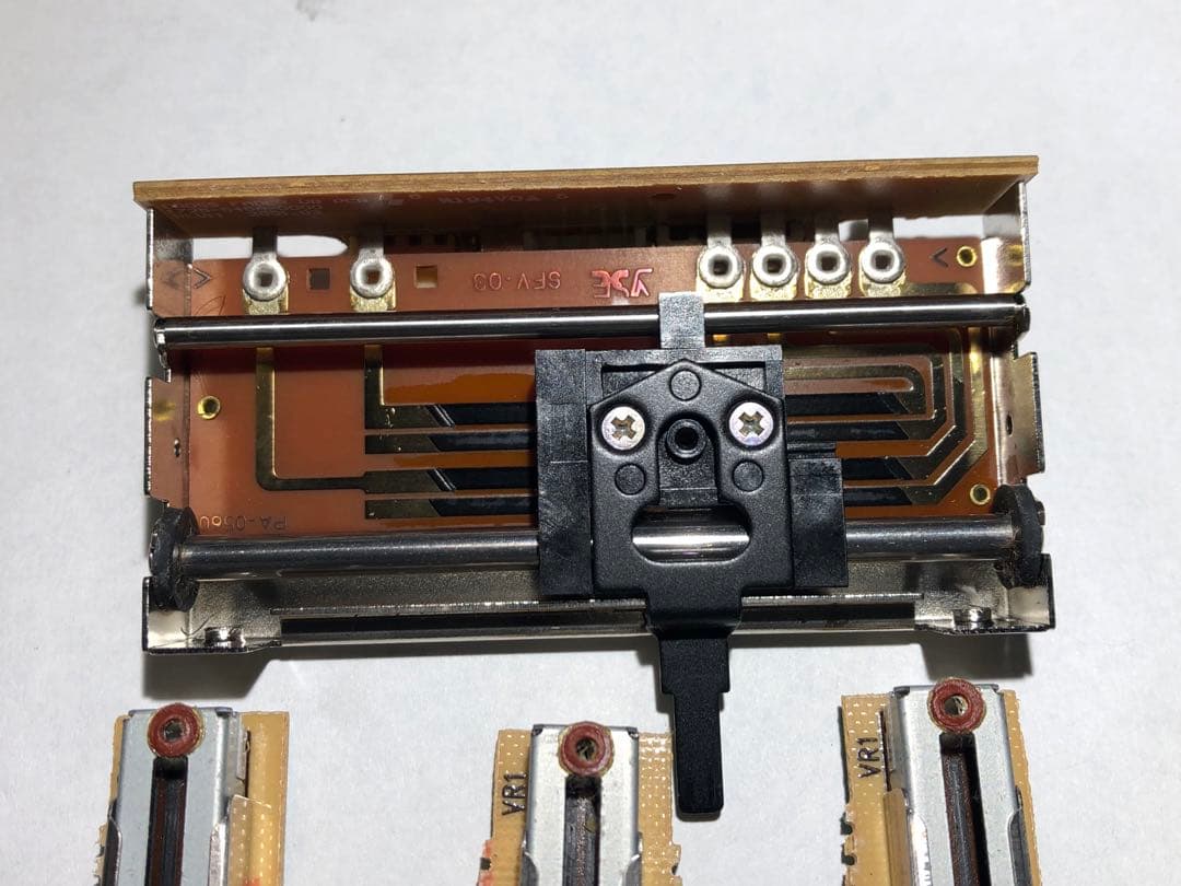 VESTAX ベスタクス　PCV-275 縦横フェーダーメンテナンス